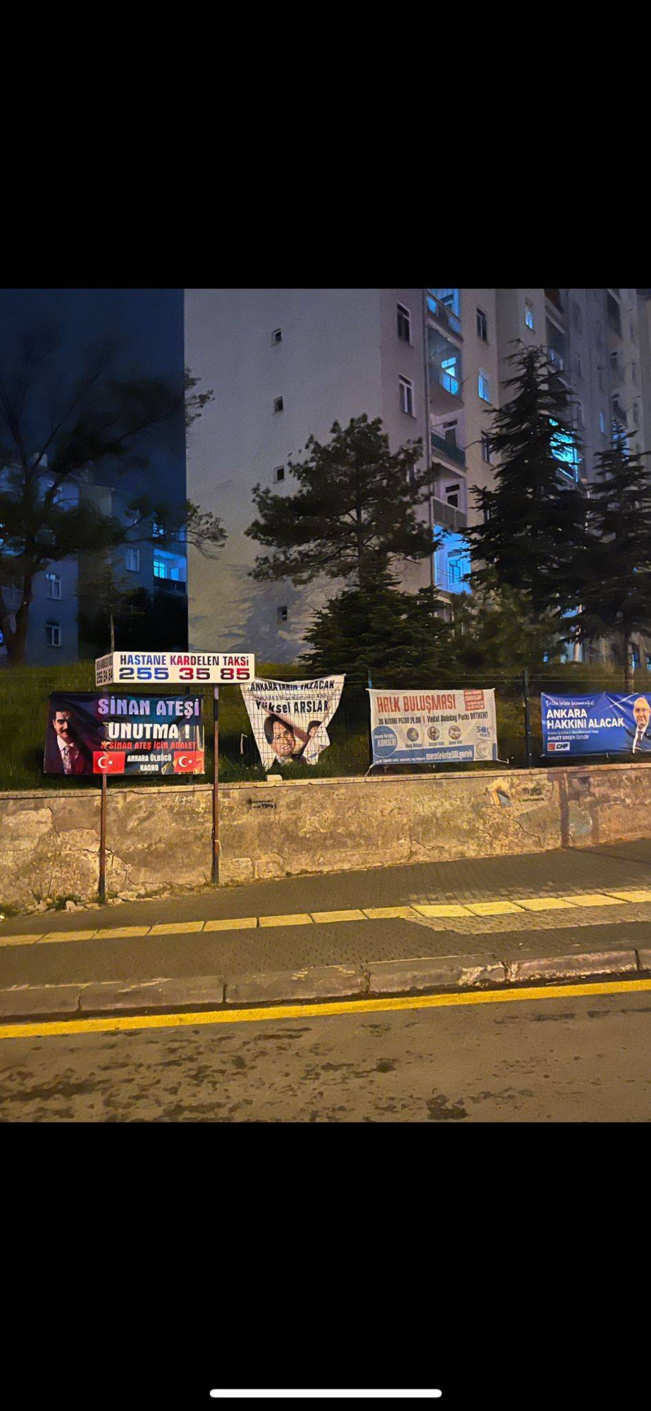 Ankara’nın pek çok noktasına ‘Sinan Ateş’i unutma’ afişleri asıldı 7